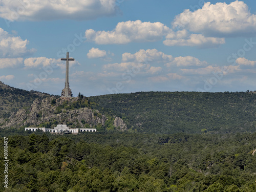 Cruz Del Valle de los Caidos photo