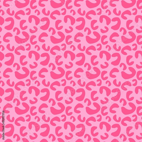 seamless pattern with pink hearts