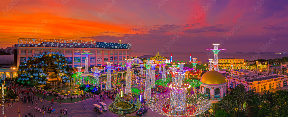 Fototapeta premium Baan Sukhawadee house decorated with lights celebrate christmas, pattaya,Thailand.