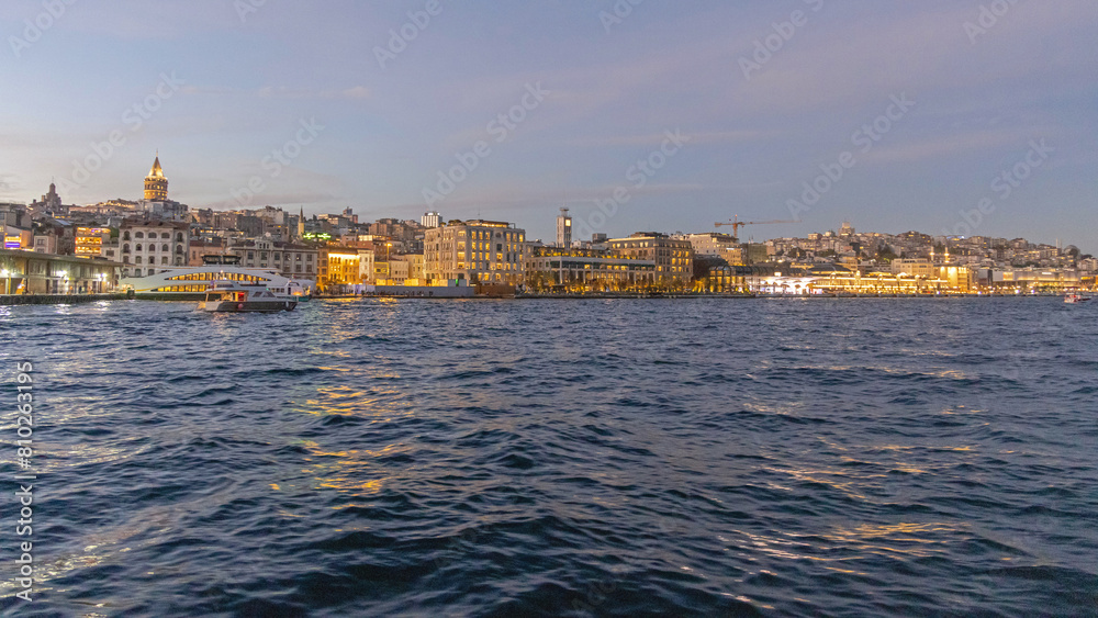 Obraz premium Istanbul Galata at Night Cityscape From Bosphorus Canal Turkey