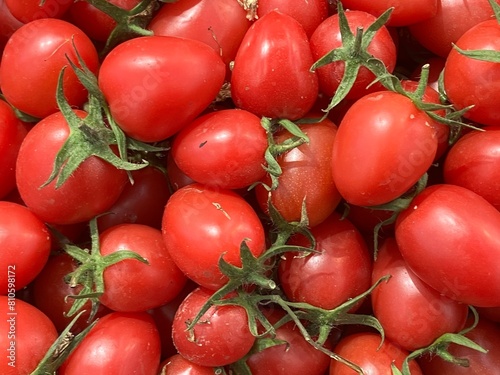 Healthy Lifestyle   Organics Fresh Fruit  Tomatoes