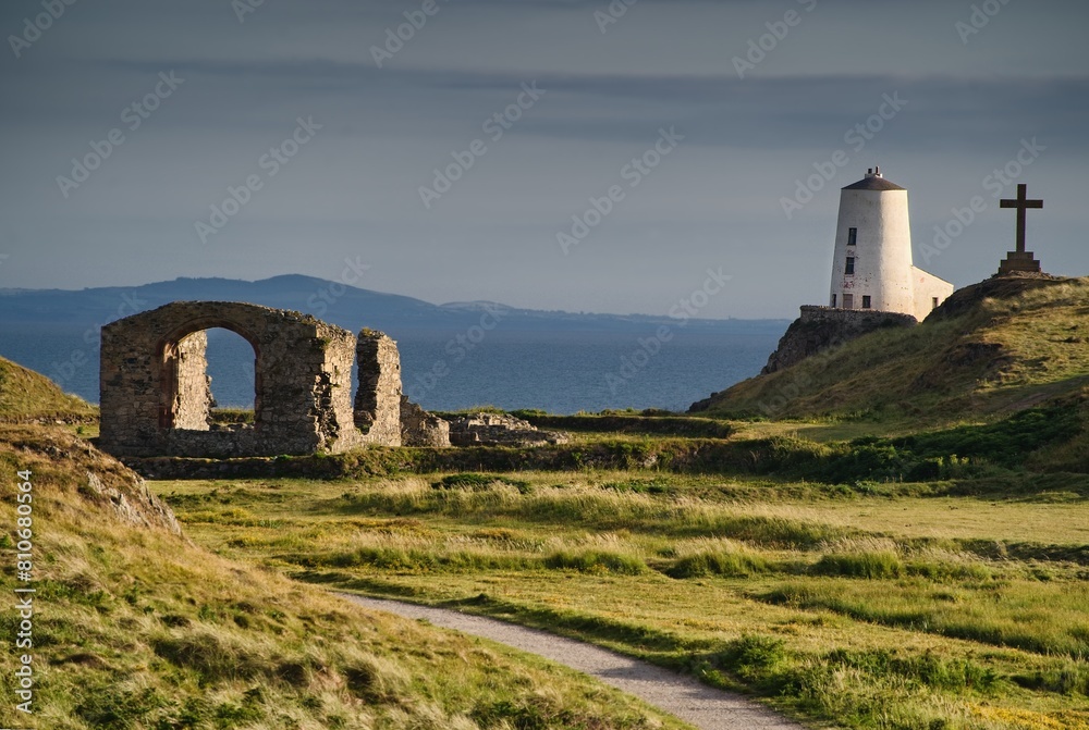 View of Twr Mawr Lighthouse. Ynys Llanddwyn, Anglesey, Wales, Europe.	