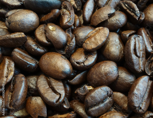 Roasted and aromatic coffee beans