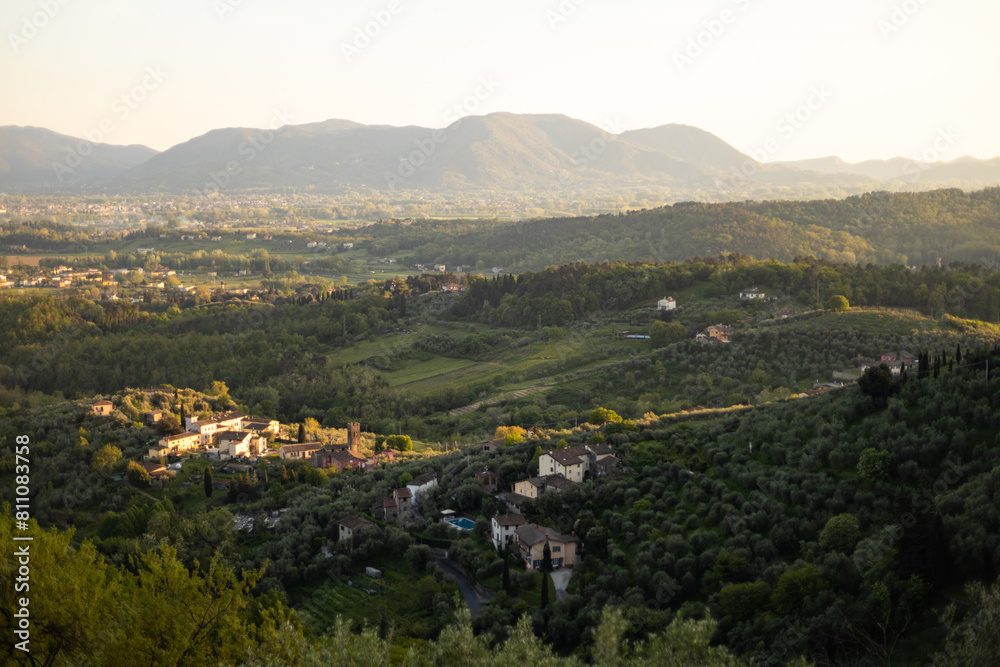 Paysages de Toscane près de la ville de Lucca Paysages de Toscane près de la ville de Lucca
