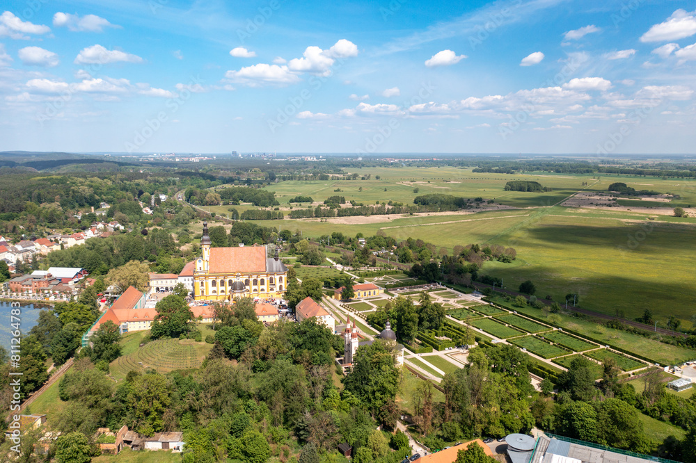 Fototapeta premium Kloster Neuzelle in Brandenburg aus der Vogelperspektive