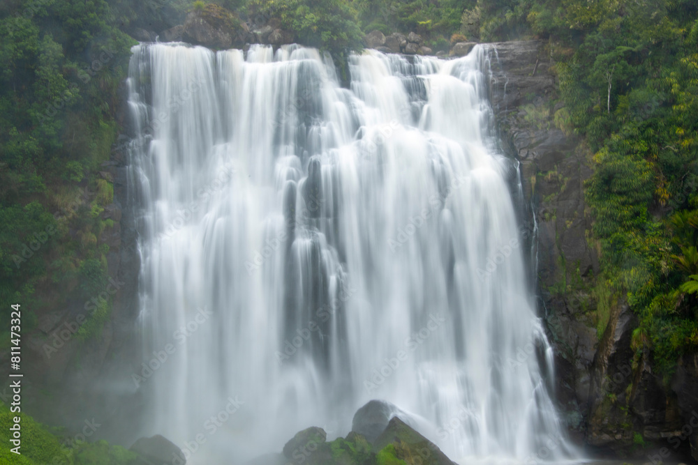 Fototapeta premium Marokopa Falls - New Zealand