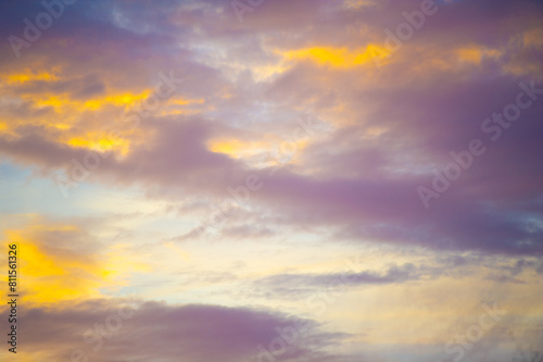 Beautiful views of the sunset. Dreamy and relaxing atmosphere. Take stunning photos of the sky at dusk.