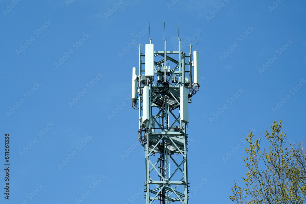 Antenna installations 5G. Internet broadcasting and radio transmission and reception system at high frequencies. Antenna installations 5G. Internet broadcasting and radio transmission and reception system at high frequencies.
