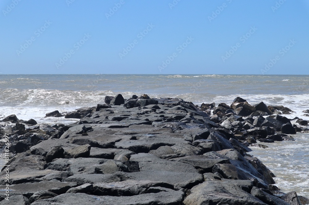 Lido di Ostia - Scogliera tra la Spiaggia Rossa e la Spiaggia Grigia