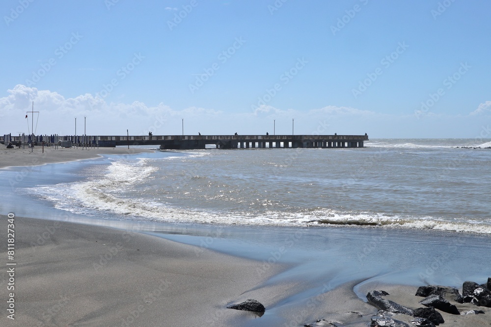 Lido di Ostia - Il pontile dalla riva del Lido Salus
