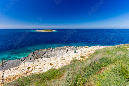 Fototapeta Naklejka Na Ścianę i Meble -  Istria Kamenjak Peninsula beautiful beaches high cliffs for jumping into the water wild nature