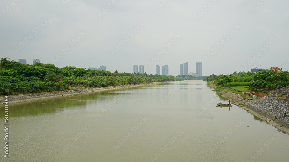 Fototapeta premium the river in the city