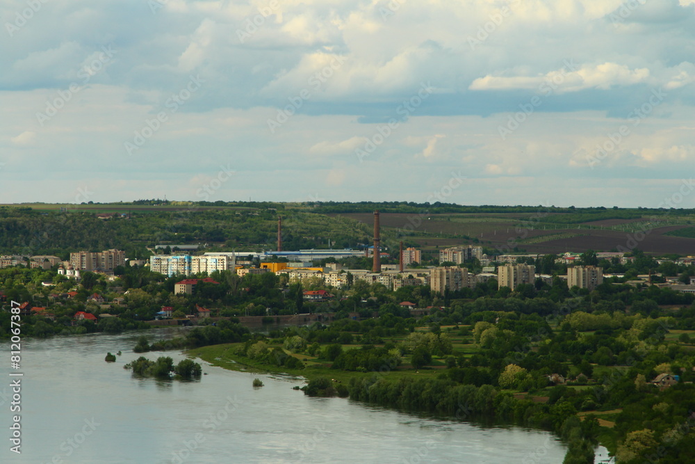 Fototapeta premium A river with a city in the background