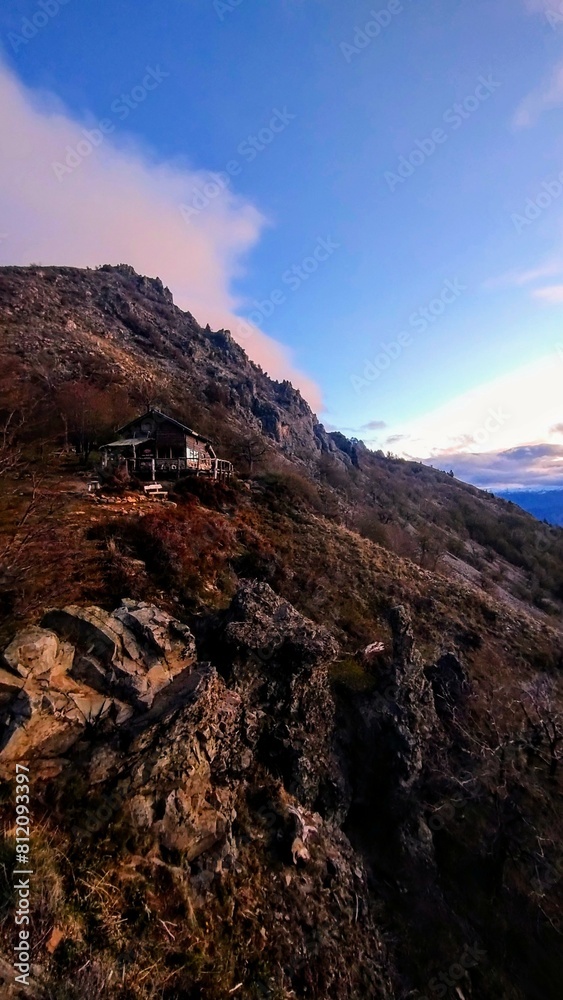 Obraz premium sunset in the mountains