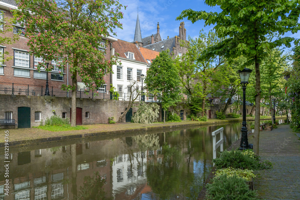 Oudegracht and Twijnstraat aan de Werf Utrecht