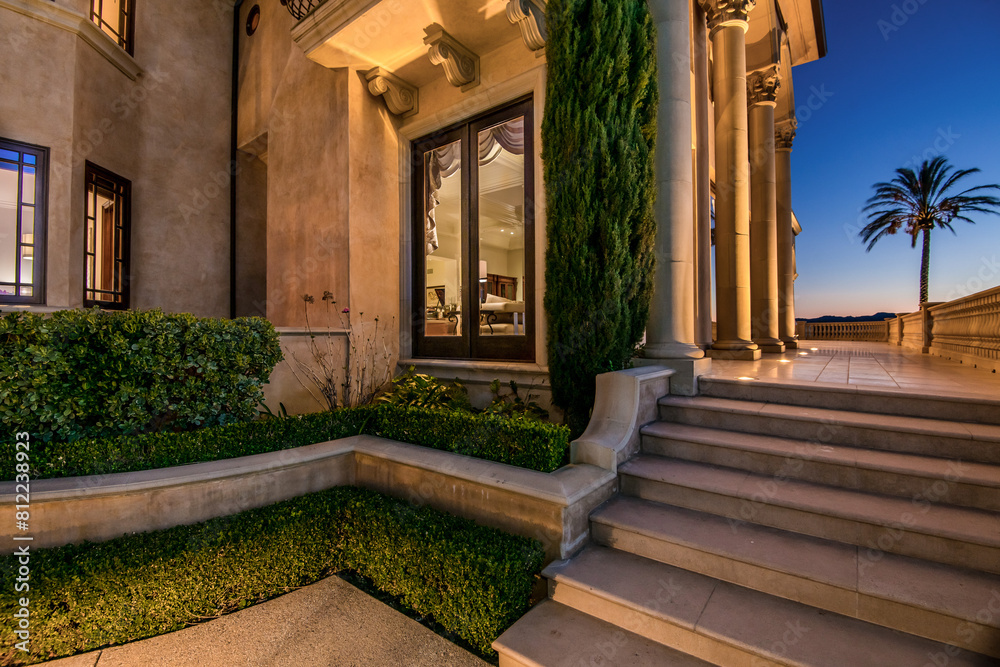 Naklejka premium Grand House With Numerous Windows and Stairs
