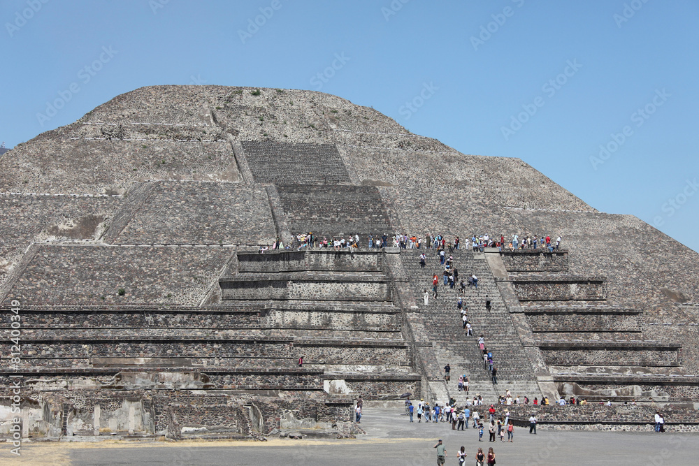 Pyramid of the Moon. Teotihuacan. Famous Aztec pyramids near Mexico City Pyramid of the Moon. Teotihuacan. Famous Aztec pyramids near Mexico City