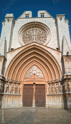 Main door of the Cathedral of Tarragona 