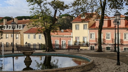 Fotografía Town square and fountain in Lisbon, Portugal