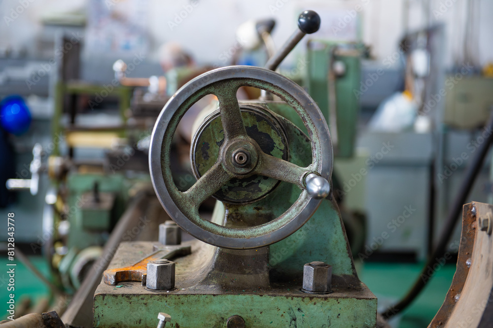 Feed screw for tailstock of lathe. Feed screw for tailstock of lathe.