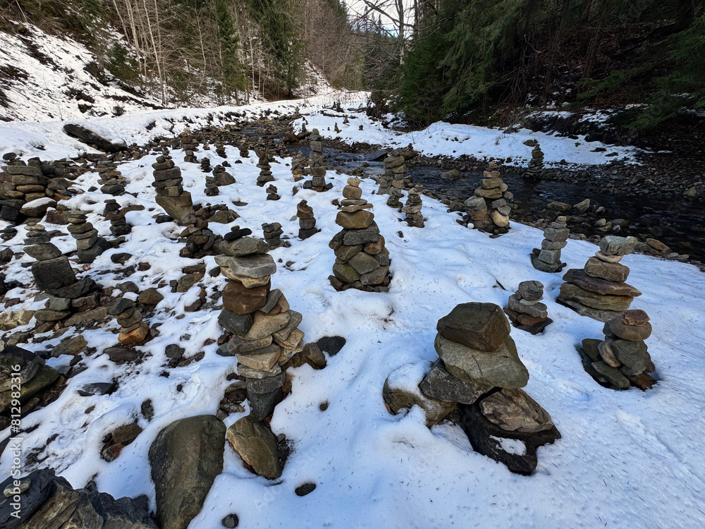 stone structures land art