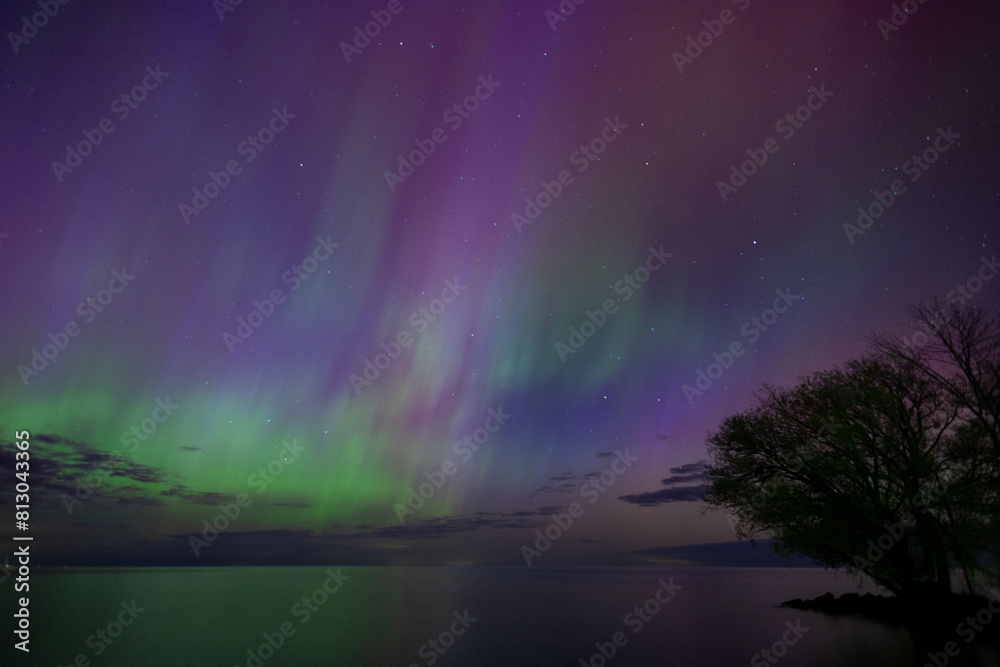 Aurora at ontario lake