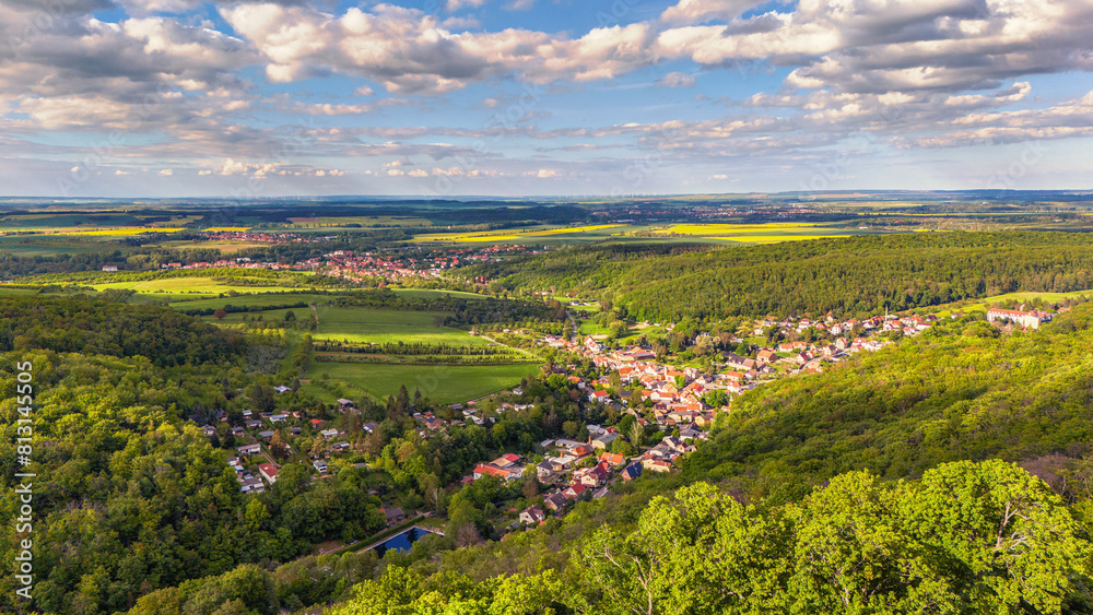 Obraz premium kleines Dorf