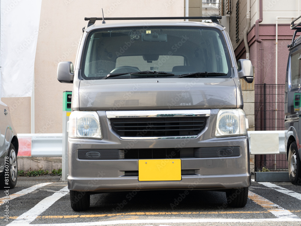 正面から見た軽自動車 正面から見た軽自動車