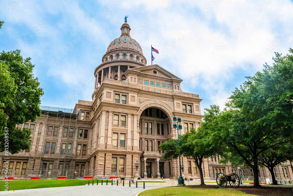 Scenic view of Texas State Capitol building in Austin