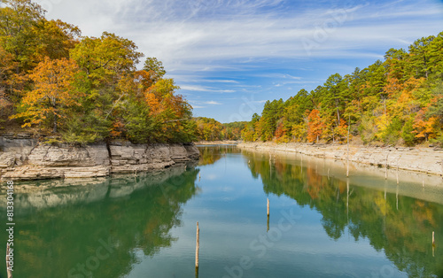 Obraz na płótnie Sunny view of the beautiful fall color of Hobbs State Park-Conservation Area w salonie