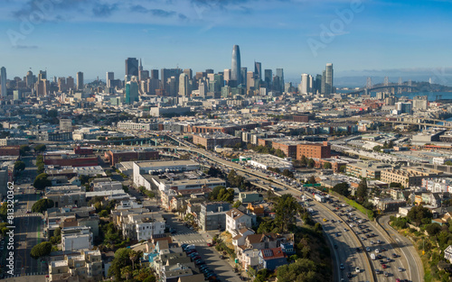 Canvas Print Freeway traffic and San Francisco city skyline, California, United States of America