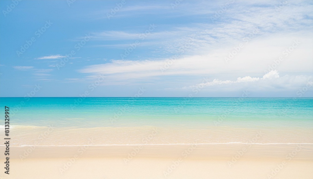 美しい海と砂浜、さわやかな青空