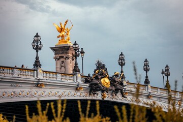 Leinwandbilder Pont Alexandre III Historische Pont Alexandre III in Paris  © Wirestock