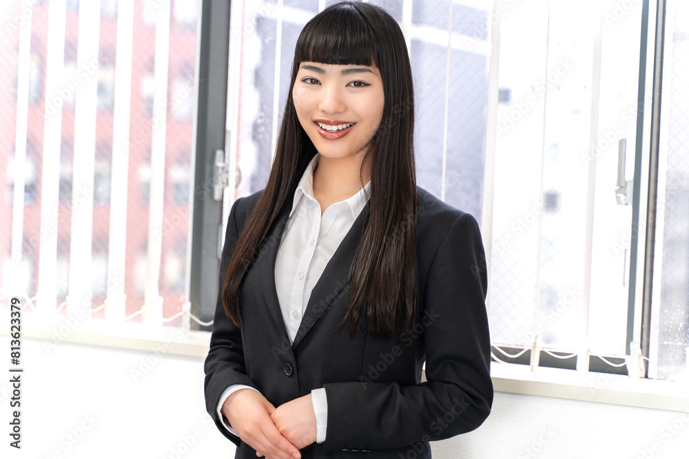 働く女性社員 働く女性社員