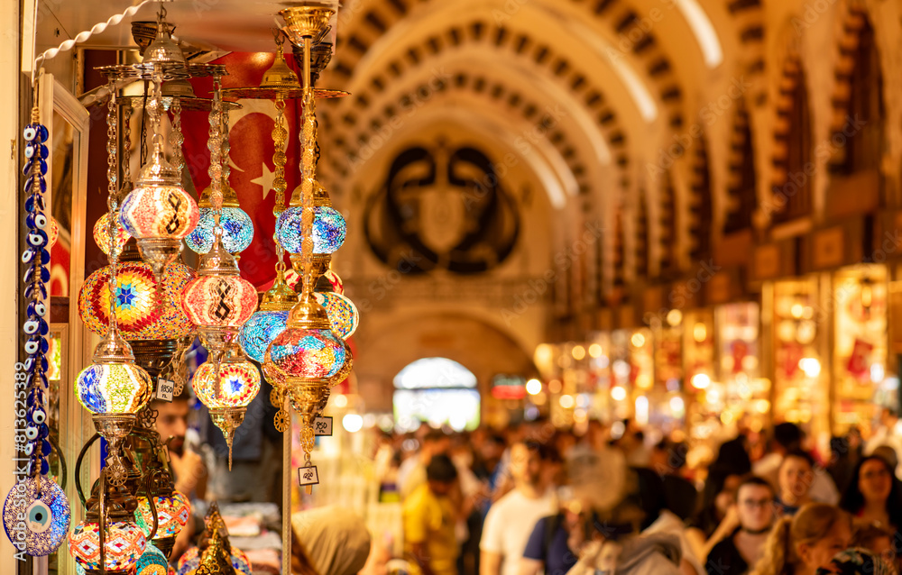 Obraz premium The Spice Bazaar, also called Egyptian Bazaar, is known for its many scents and colors. The oriental spice market is located on Eminönü Square, just to the right of the New Mosque