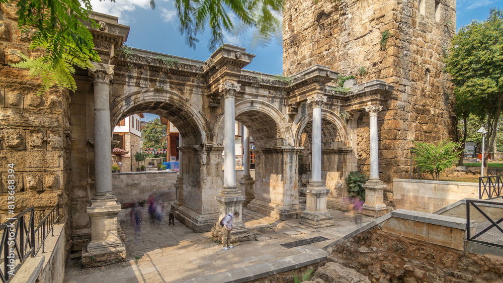 Obraz premium View of Hadrian's Gate in old city of Antalya timelapse hyperlapse, Turkey
