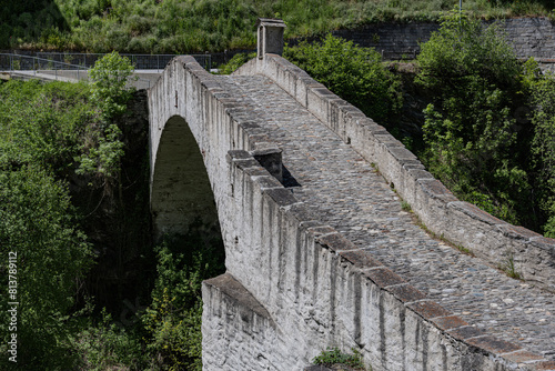 Steinbogenbrücke bei Neubrück Kanton Wallis, Schweiz