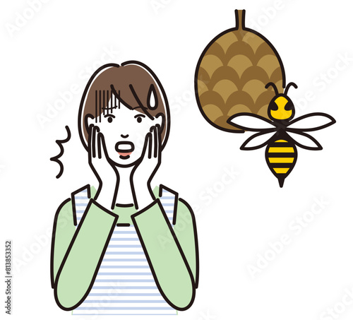 スズメバチに焦る主婦