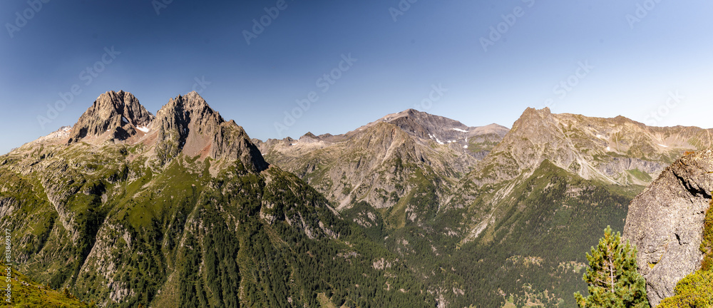 The Aiguille de Mesure, the Aiguille de la Tête Plate and the Mont Buet from the climb towards the Aiguillette des Posettes The Aiguille de Mesure, the Aiguille de la Tête Plate and the Mont Buet from the climb towards the Aiguillette des Posettes