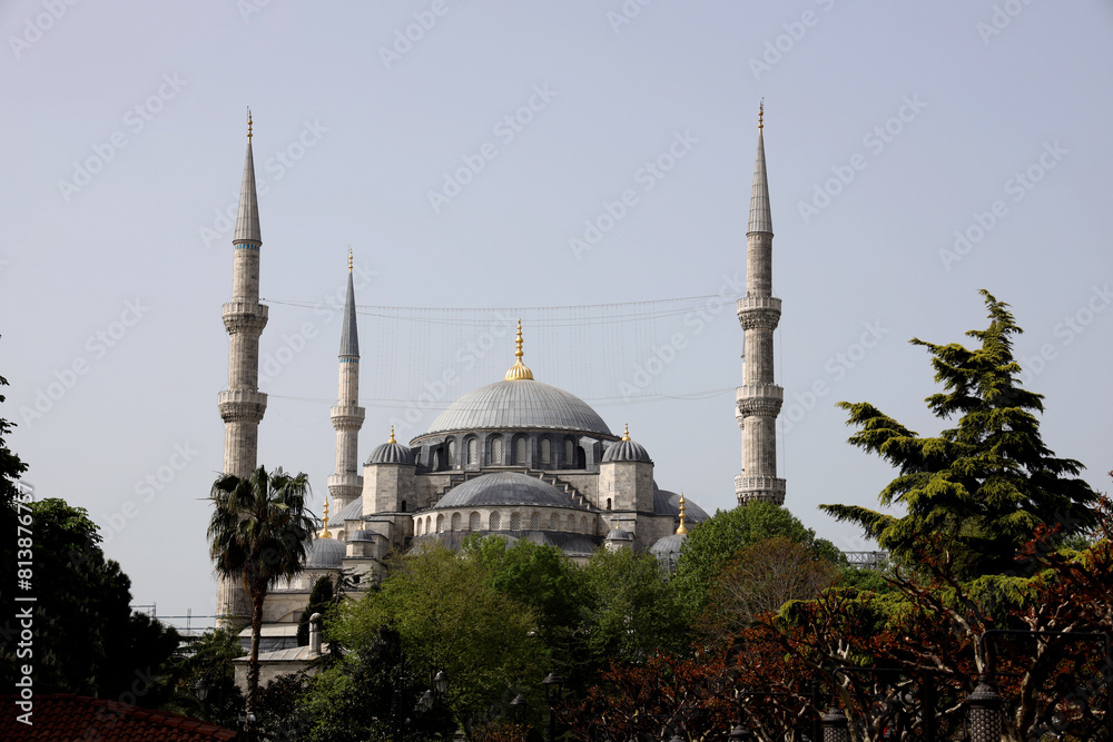 Fototapeta premium View of the Blue Mosque in Istanbul