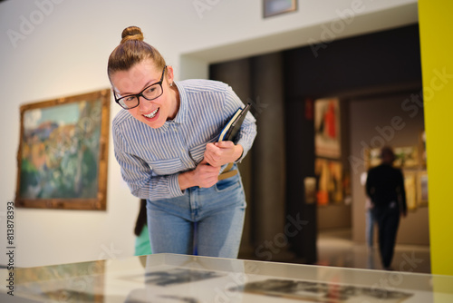 Women in the museum looks at art exhibitions