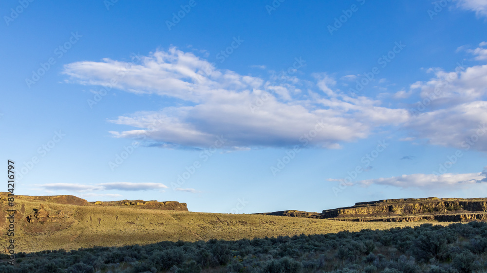 Cliffs of the Eastern Washington Desert Cliffs of the Eastern Washington Desert