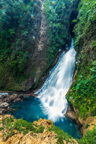 Catarata en Finca Sacmoc, Cobán, Guatemala