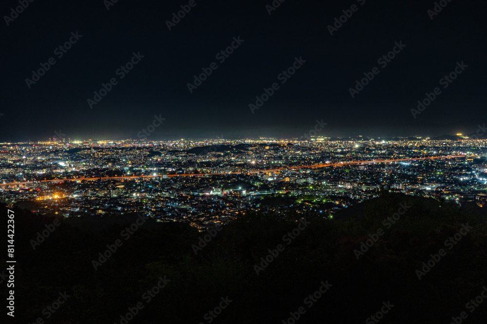 Obraz premium 油山片江展望台から見る福岡市の夜景