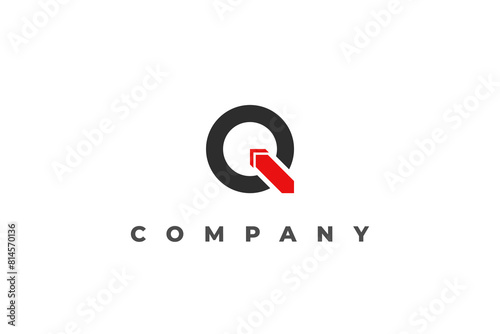 letter q and red arrow logo
