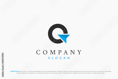 letter q message minimal logo