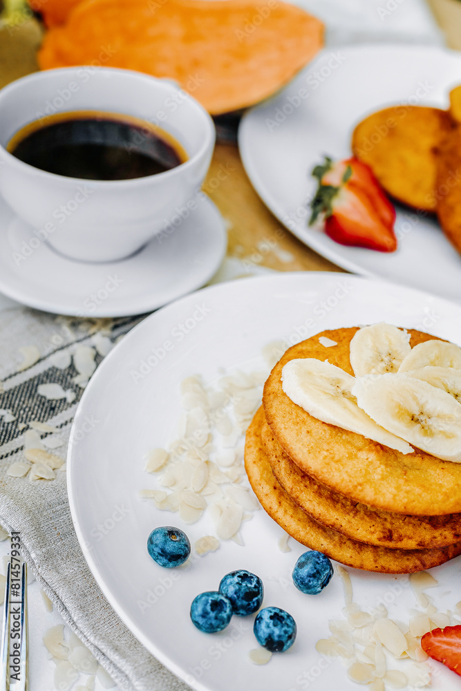 Banana and strawberry Pancakes, Vegan Healthy Brakefast Banana and strawberry Pancakes, Vegan Healthy Brakefast