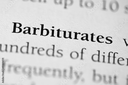 Papier peint Closeup of the medical or addictive pharmacology term 'barbiturates' in black on