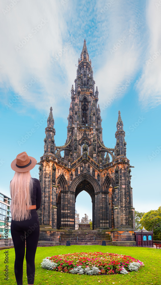 Obraz premium View of Scott Monument - Edinburgh, Scotland