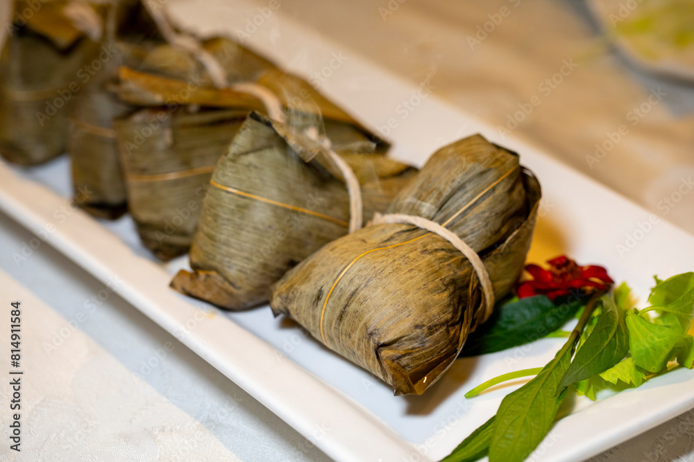 Fototapeta premium Meat bags, rice dumplings, rice dumplings, tables, disks, hot,